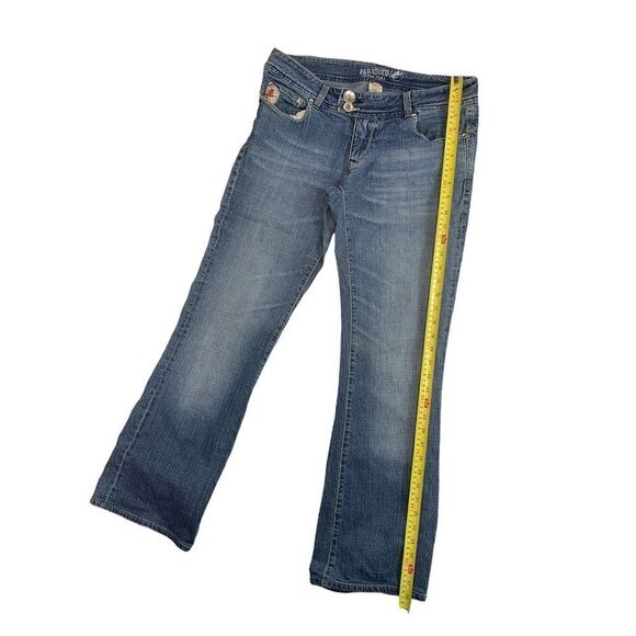 PARASUCO flare leg jeans - Picture 9 of 10
